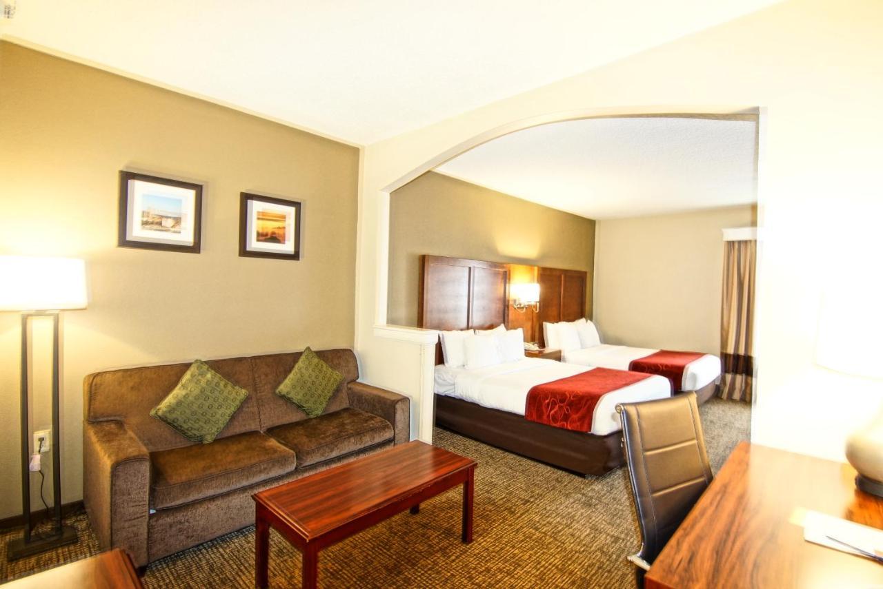 Comfort Suites Near University North Brunswick Εξωτερικό φωτογραφία