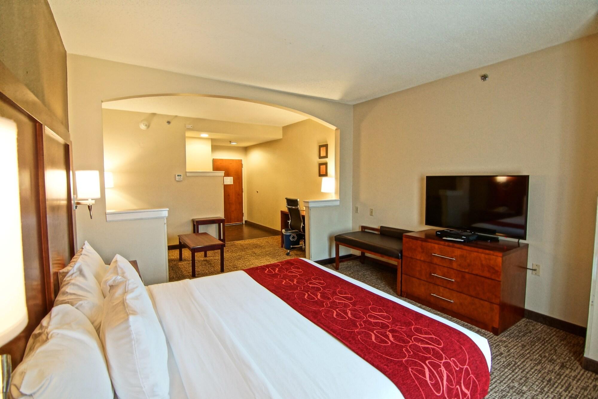 Comfort Suites Near University North Brunswick Εξωτερικό φωτογραφία
