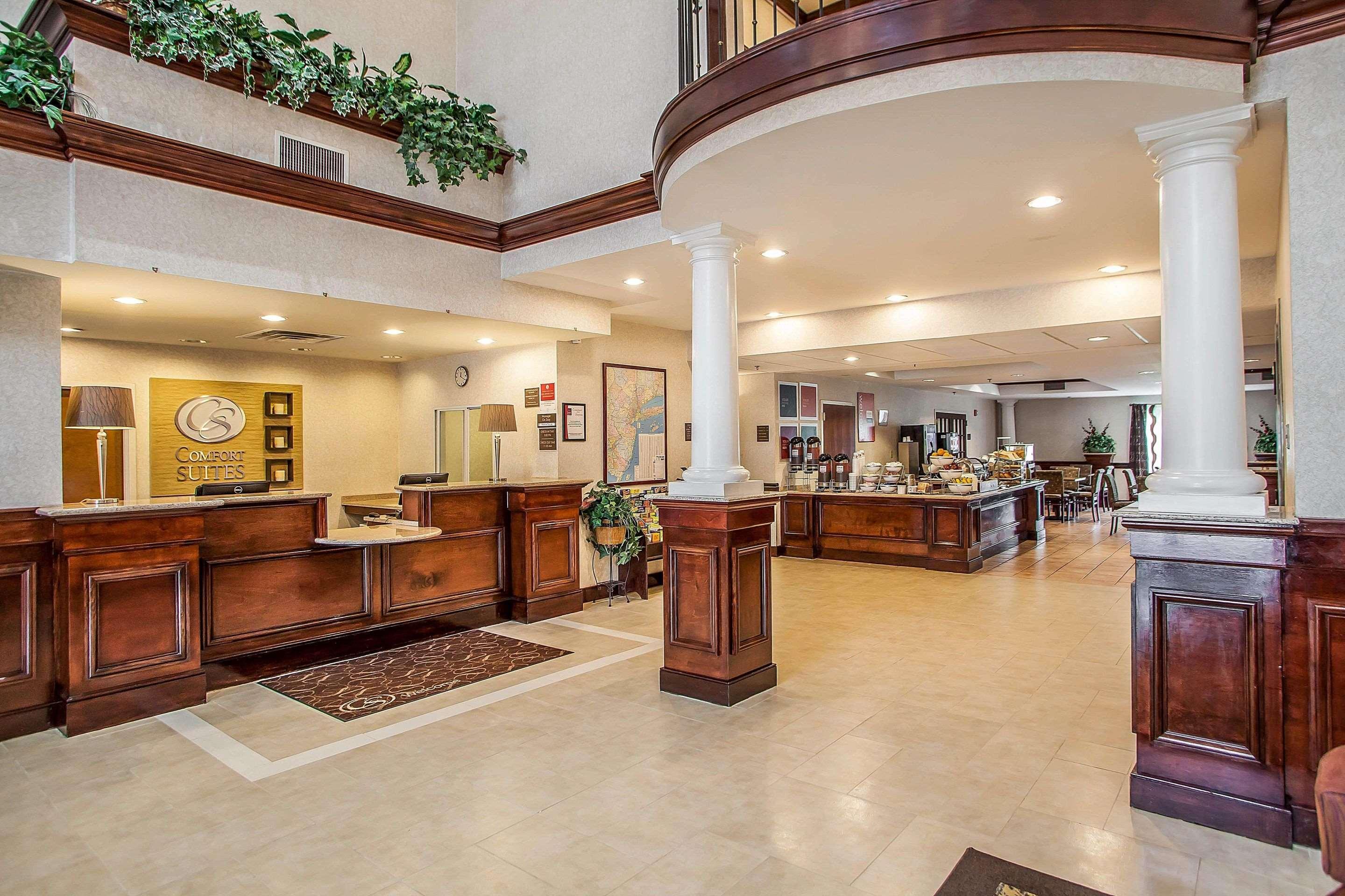 Comfort Suites Near University North Brunswick Εξωτερικό φωτογραφία