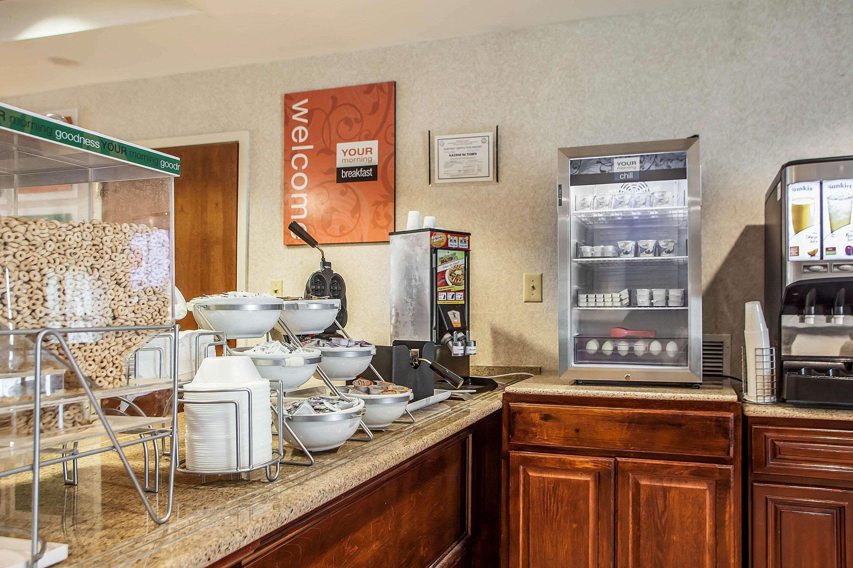Comfort Suites Near University North Brunswick Εξωτερικό φωτογραφία