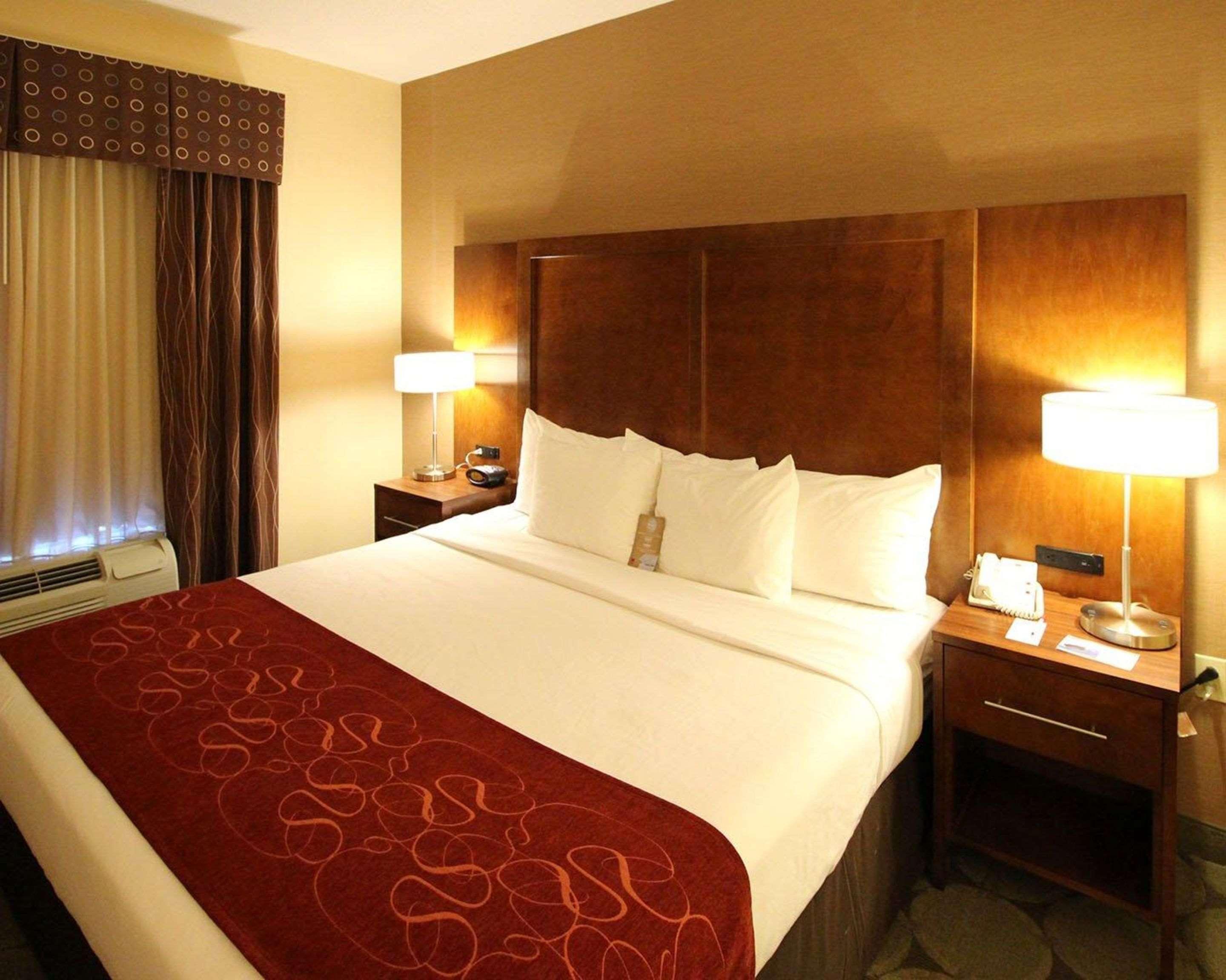 Comfort Suites Near University North Brunswick Εξωτερικό φωτογραφία