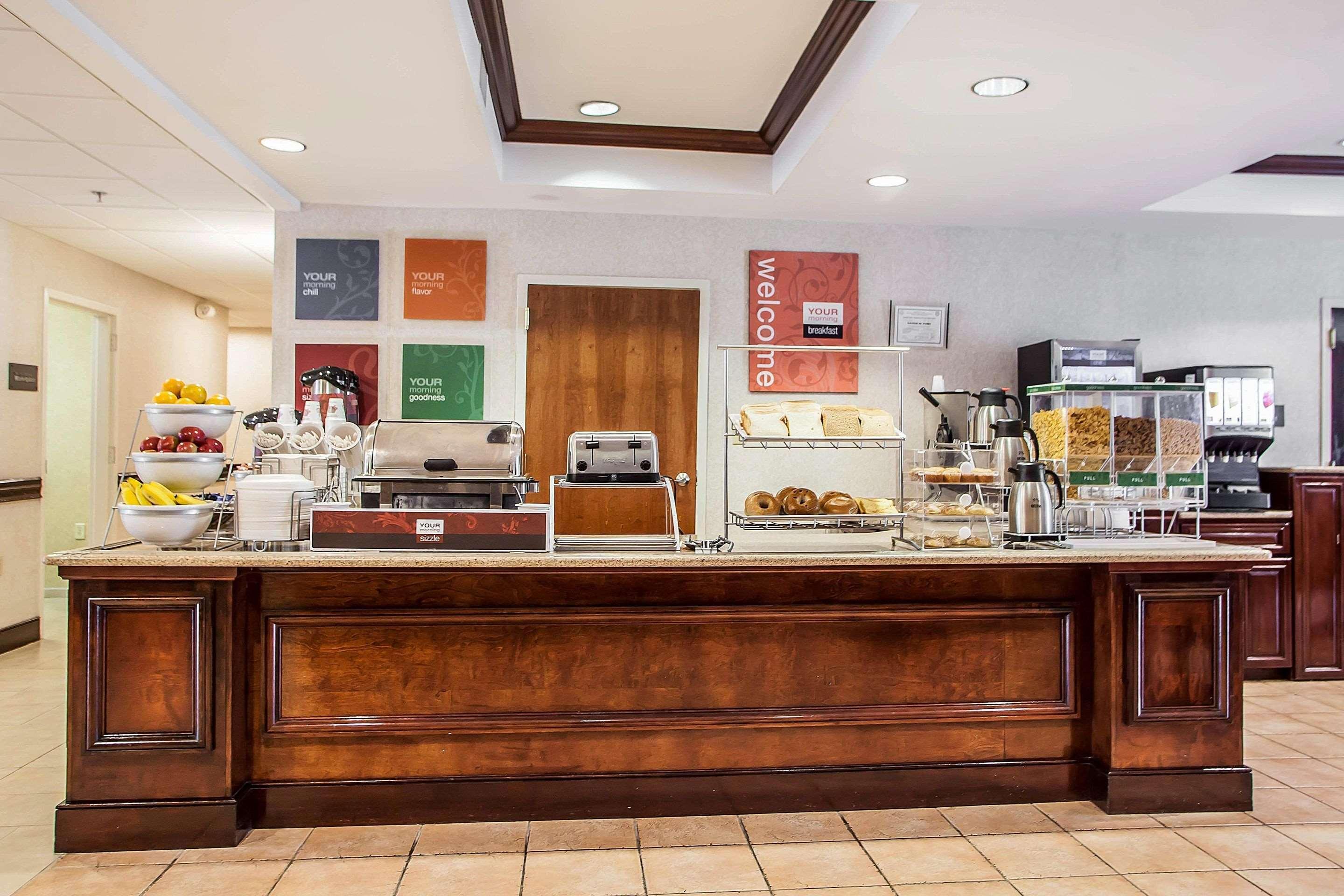 Comfort Suites Near University North Brunswick Εξωτερικό φωτογραφία