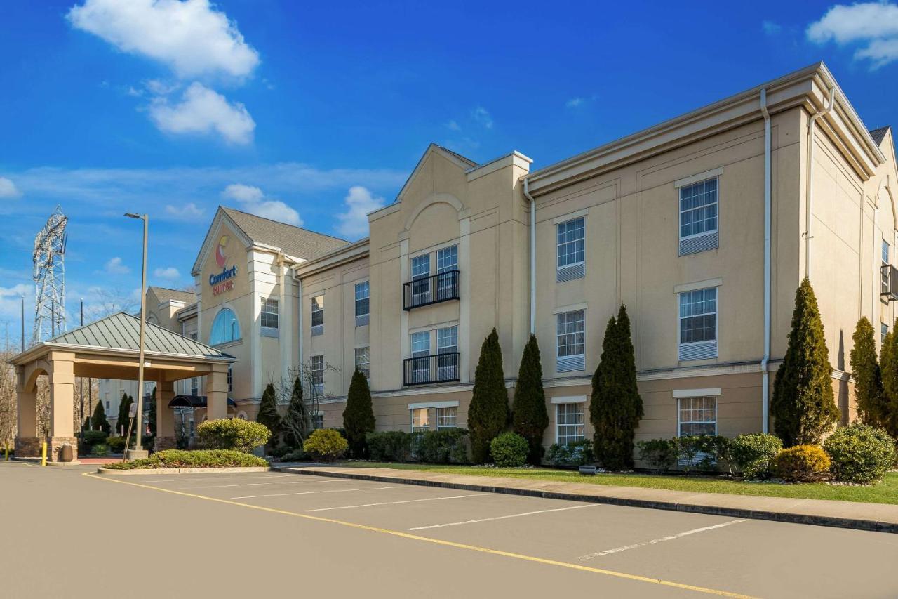 Comfort Suites Near University North Brunswick Εξωτερικό φωτογραφία