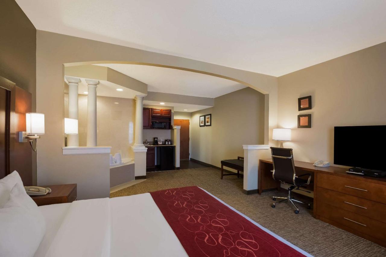 Comfort Suites Near University North Brunswick Εξωτερικό φωτογραφία
