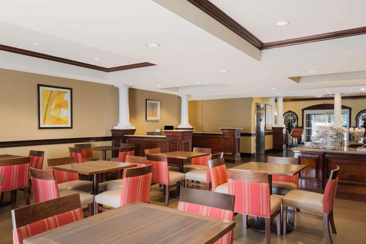Comfort Suites Near University North Brunswick Εξωτερικό φωτογραφία